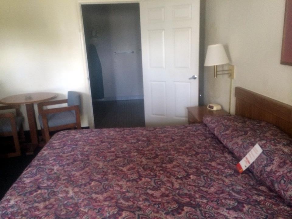Americas Best Value Inn Edenton Номер фото