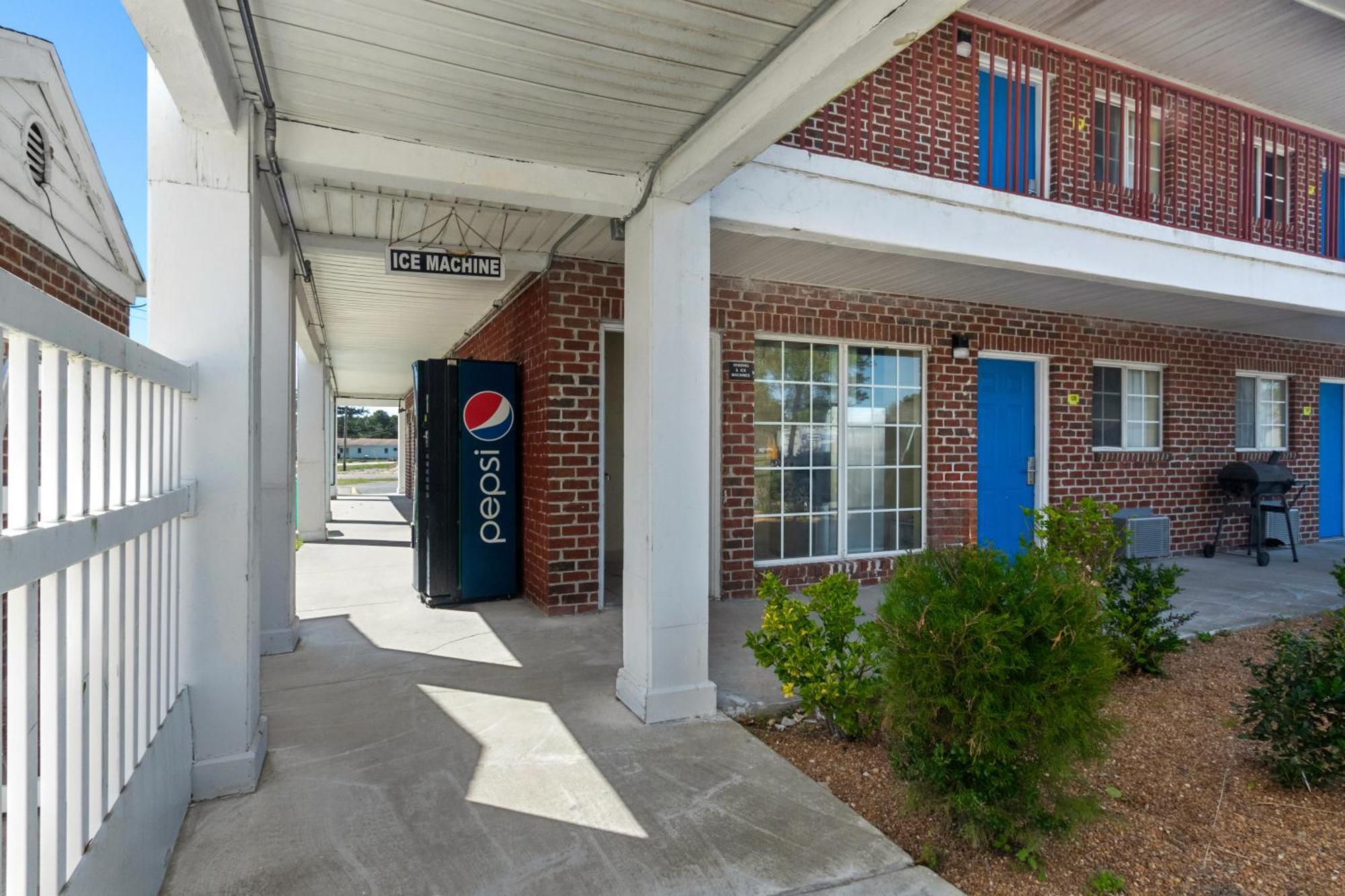 Americas Best Value Inn Edenton Экстерьер фото